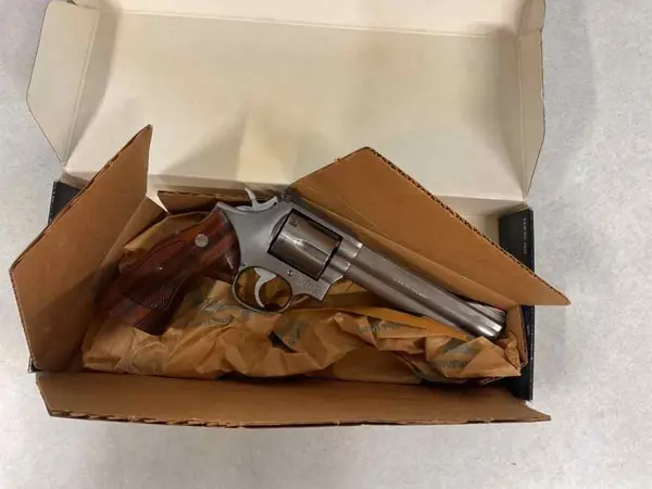 Smith and Wesson 686 no dash 6” barrel