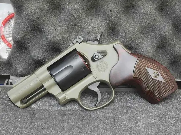 Nib s&w pc model 19 carry comp