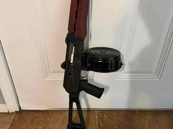 Zpap92 w folding brace /drum/mags