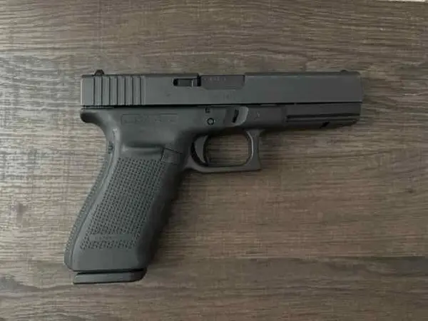 Glock G20 Gen4 10mm – Unfired – Factory Case – 15r