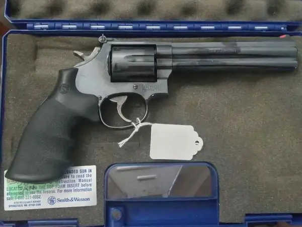 Smith and Wesson 586-4 6” barrel