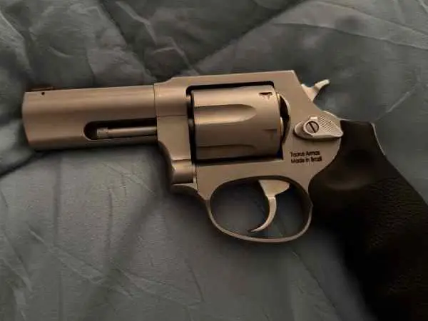 Taurus 856 w/ Hydrashok