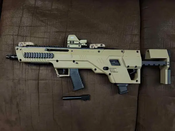 Glock 17 with Apex Chassis - 9 mm