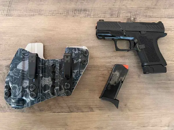 Shadow Systems CR920 Combat w/ Holster