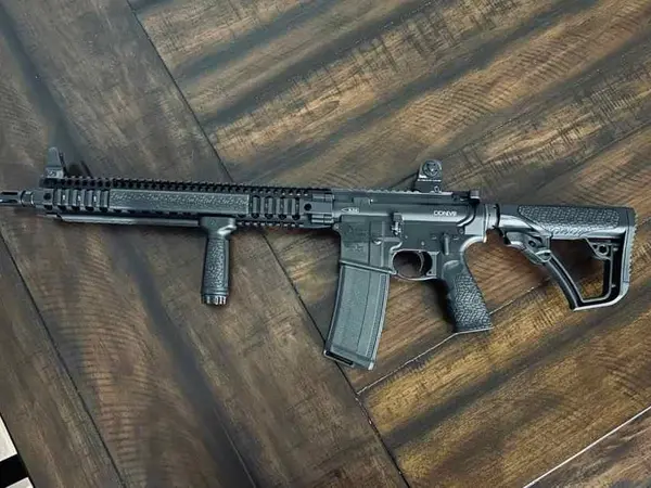 Daniel Defense DDM4V9 AR15