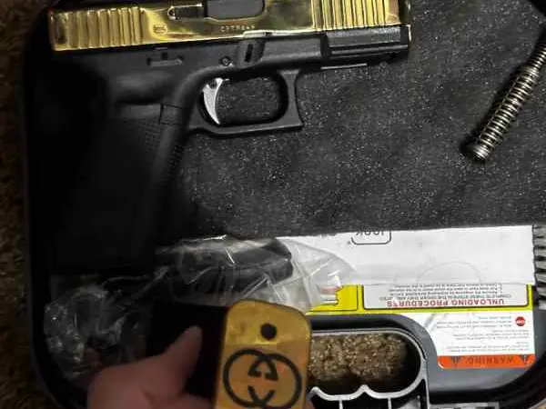 Gold Glock 45 w FRT