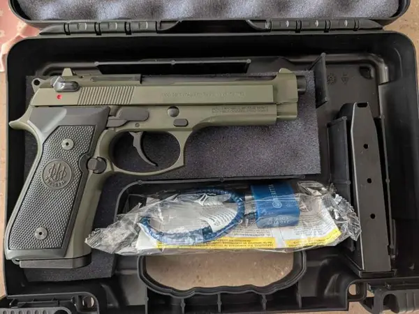 Unfired Beretta 92FS