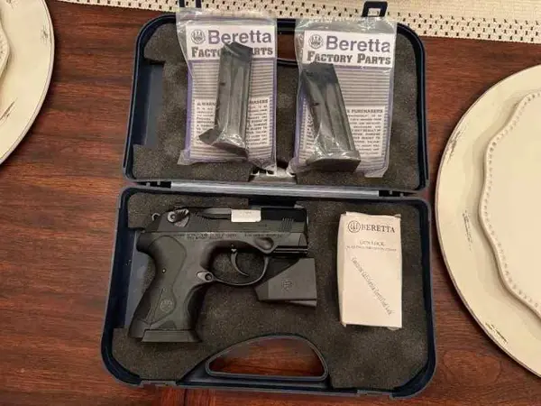 Beretta PX4 Storm Sub-Compact 9 mm LIKE NEW