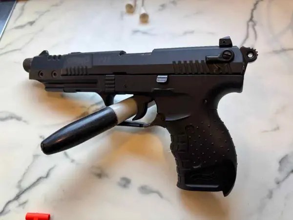 Walther P22 w/5" Target Barrel, Extra Parts & Case