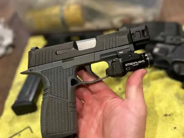 Sig p365 W/ Extras WTT/WTS
