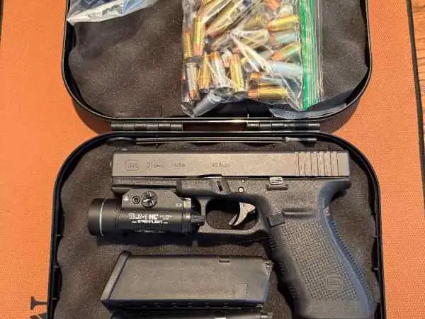 Glock 21 Gen 4 .45 ACP, TLR-1 HL, 3 Mags, & Ammo