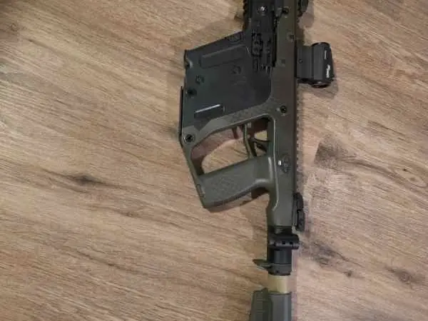 Kriss Vector 9mm with brace