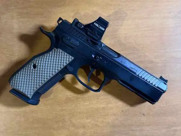Cajun CZ Shadow 2 Lok Grips + Holster