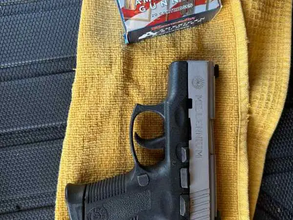 Taurus PT140 pro