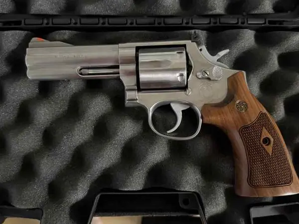 S&W 686-4