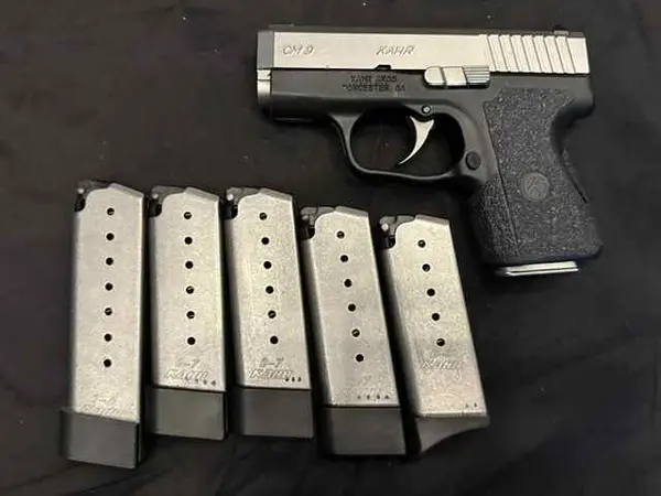 Kahr Arms CM9mm similar size to Sig 365 Glock 43