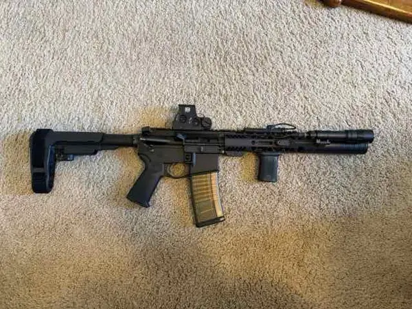 300 Blackout W/ EOTech & SureFire Light & Pad
