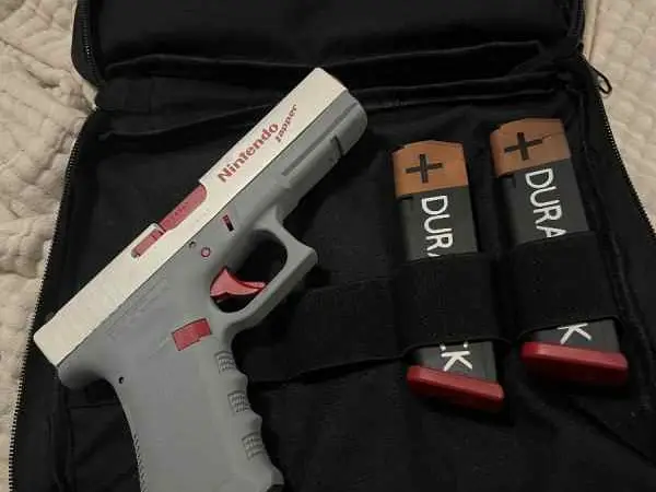 Glock 17 Nintendo Zapper