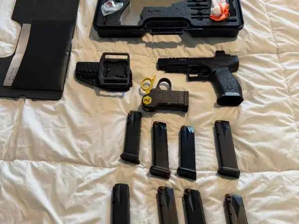 Canik TP9 SFX Rival Bundle