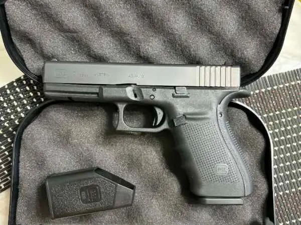 Glock 21 mint condition