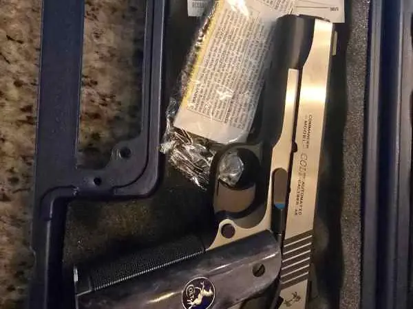 Colt combat elite commander S/80 45acp