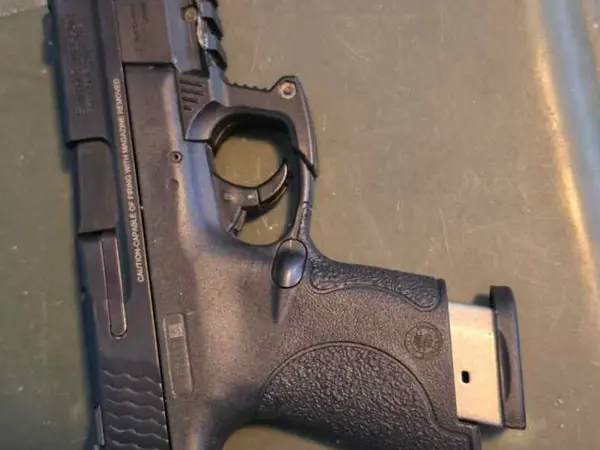 Smith & Wesson M&P9 Shield w/Picatinny Rail