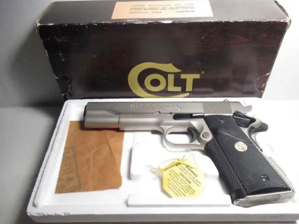 COLT 1911 SERIES 70 - .45ACP SATIN NICKEL PISTOL f