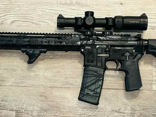 Spikes AR-15 multi select lower