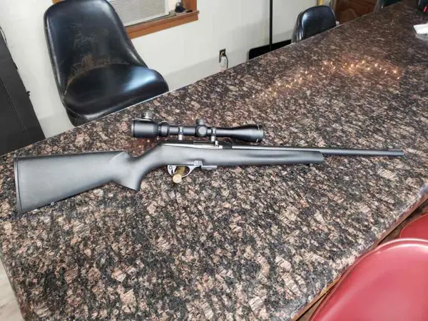 REMINGTON 597 MAGNUM 22 MAG SEMI AUTOMATIC RIFLE