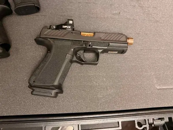 Shadow Systems MR920 Elite & CR 920 Elite w/optics