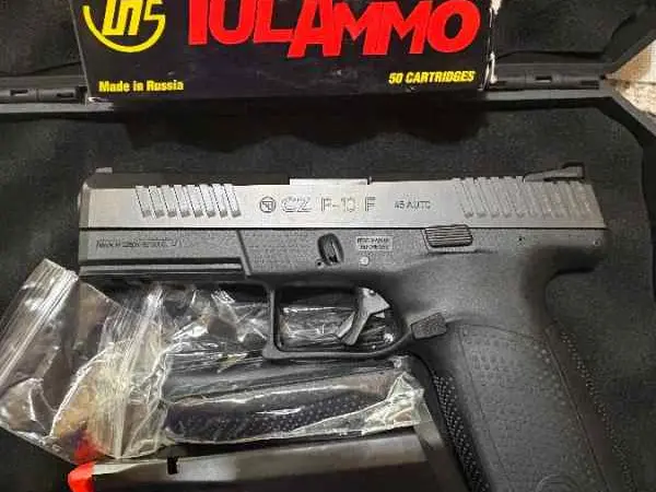 CZ P10F