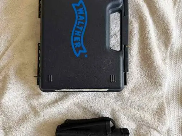 Walther PPQ M2 4" 9mm - Excellent condition