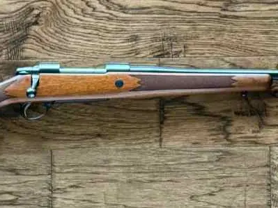 Sako Finnbear L61R AV 7mm Rem Mag Mint condition