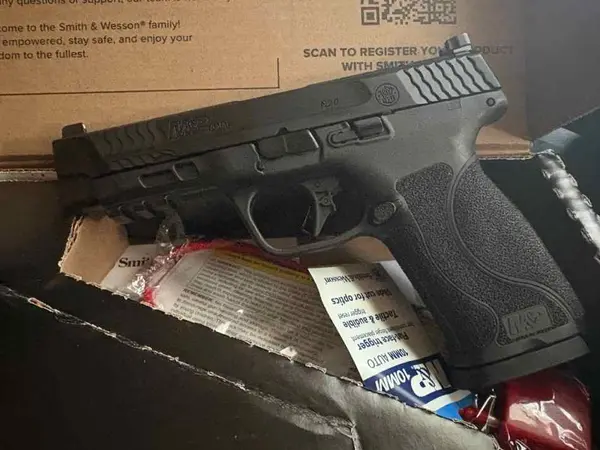 Smith & Wesson M&P 2.0 10mm w/ammo