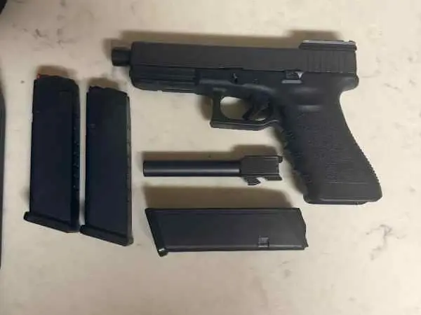Glock 17