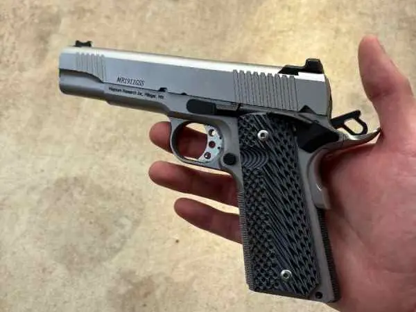 WTS/WTT Magnum Research (BUL Armory) 1911