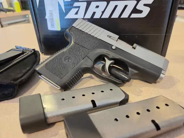 Kahr CM9