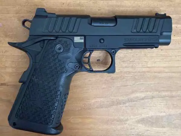 STACCATO C2 2011 9mm 6 mags EXCELLENT