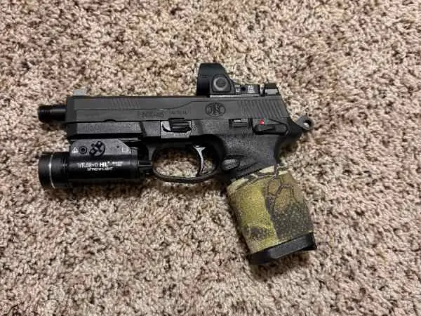 FNX tactical .45 (Trijicon SRO)
