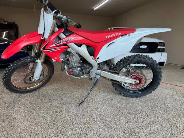 TRADE DIRTBIKES