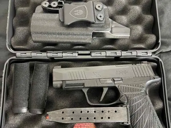 Sig Sauer P365 XMacro