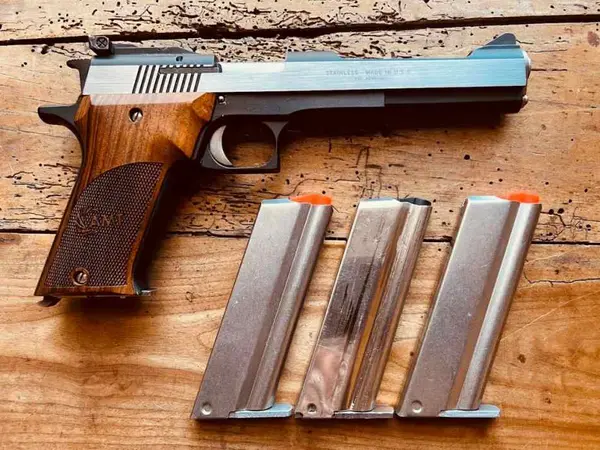 AMT AUTOMAG II - 22 MAGNUM