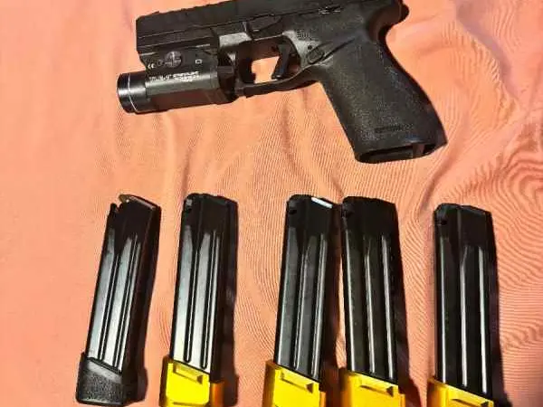 Spring field echelon with extras
