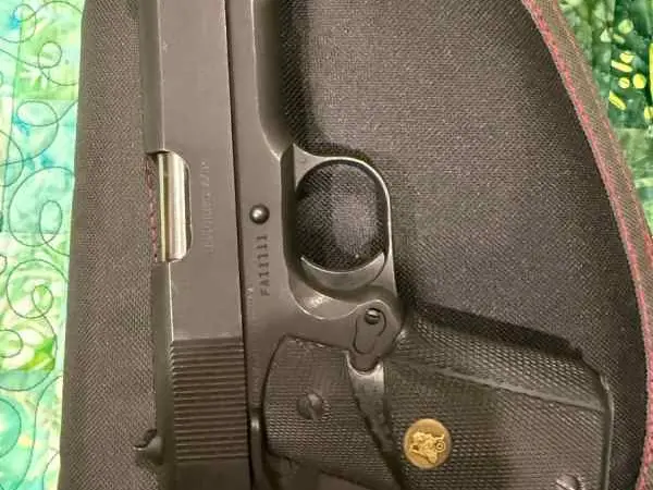Colt Officers Model