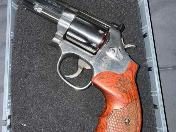Smith and Wesson 686 plus 3in