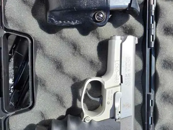 S&W 6906 Compact Classic 9mm
