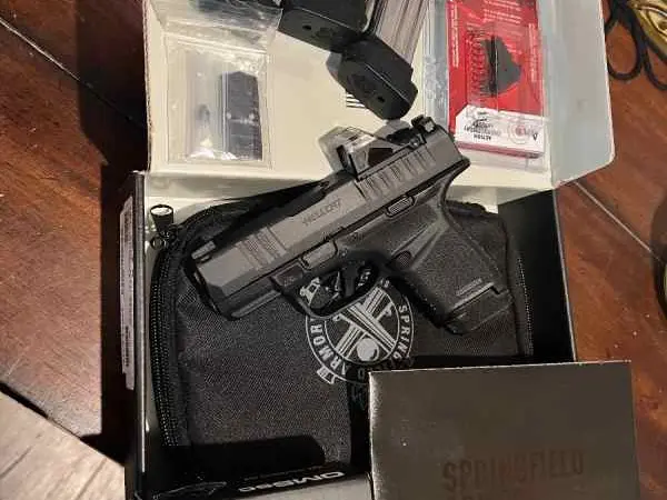 Springfield Hellcat OSP 3” OSP .380acp W/Extras