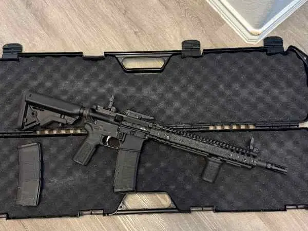 LNIB Daniel defense m4a1 w/ extra WTS/WTT