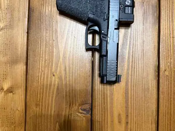 Glock 47 MOS w/ a ton of extras