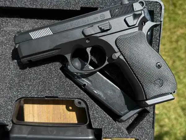 CZ P-01